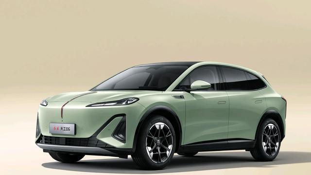 2025年5月最超值SUV终极对决：红旗、丰田领衔，国产品牌杀疯了！