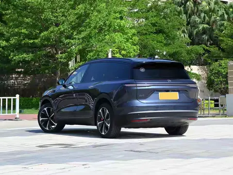 买蔚来全新ES8先看这个！新款和老款比，到底改了啥？