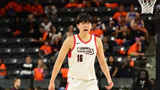 生涯新高！杨瀚森13分钟砍9+5+3 进攻高效已慢慢进入NBA状态