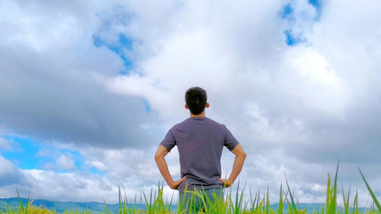 很多人不知道：真正的成熟是放下对错的执念！