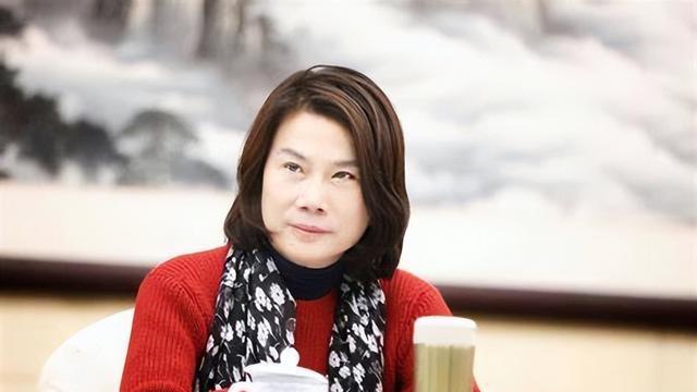 董明珠绝不用海归为何引发新京报的反对？新京报：根深蒂固的偏见