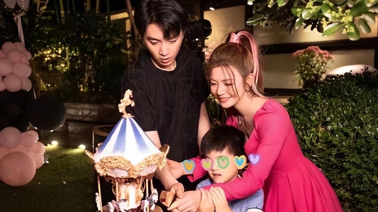 离婚10个月真相曝光！陈晓曾被曝剧组见妻就逃，友人叹：他爱的只是“沈佳宜”…