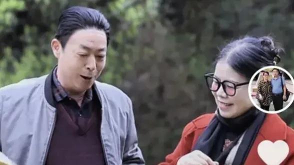 田静直播人气低迷，暗讽许姚夫妇蹭流量，强调自身感恩，认为郭威渴望回归平静生活。