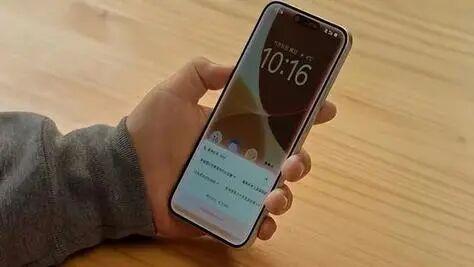 首款“豆包AI手机”迅速售罄，二手市场溢价最高达3500元