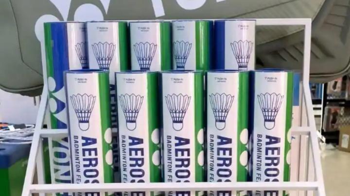 离谱！羽毛球比黄金还贵？这是用了天使的羽毛做的球吗？