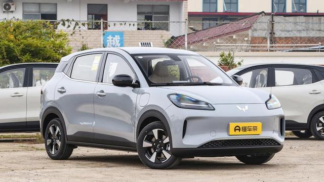 五菱缤果SUV，五座宽敞空间，家用出行新选择
