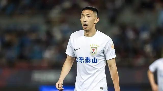 前泰山球员不谢场？球迷竟表示：理解！