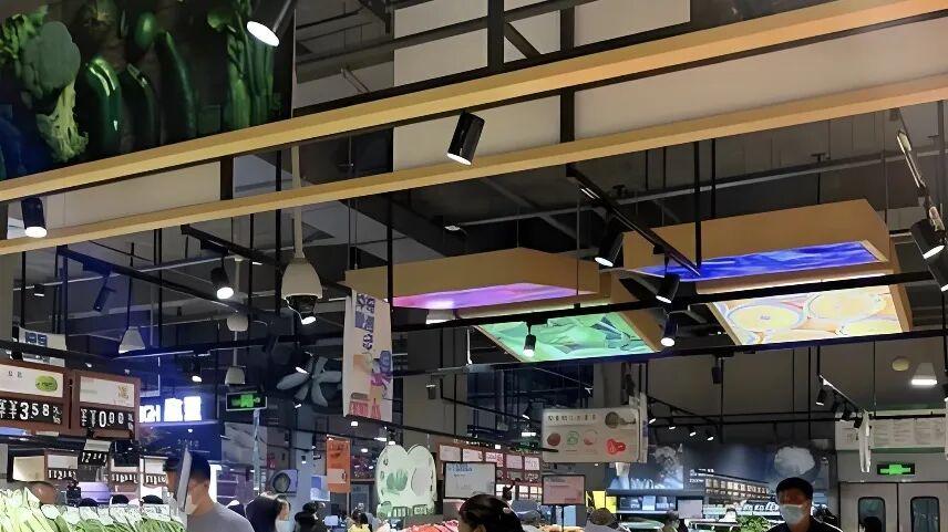 从西贝降价、调改看商超改如何做烟火气？