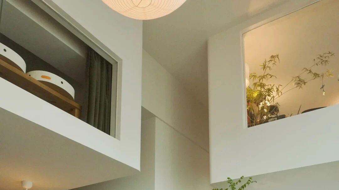 这是我见过高级的房子，45㎡，布置得满满当当，那叫一个漂亮！