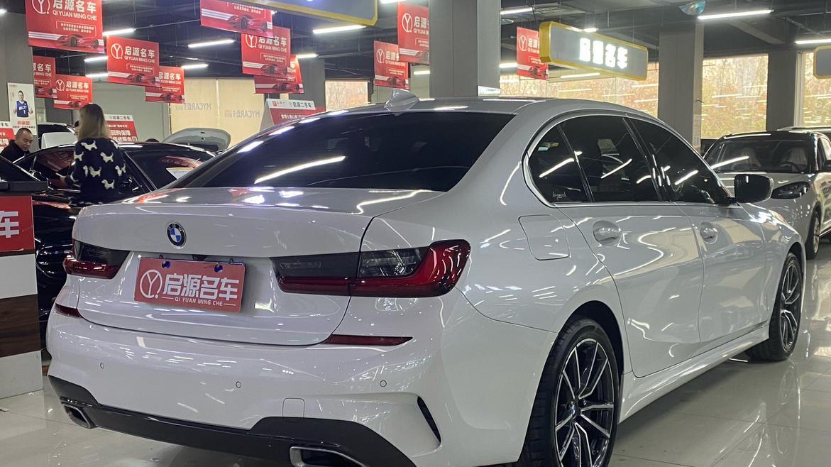 22款宝马325Li M运动套装：一手准新车，21万圆你蓝天白云梦！