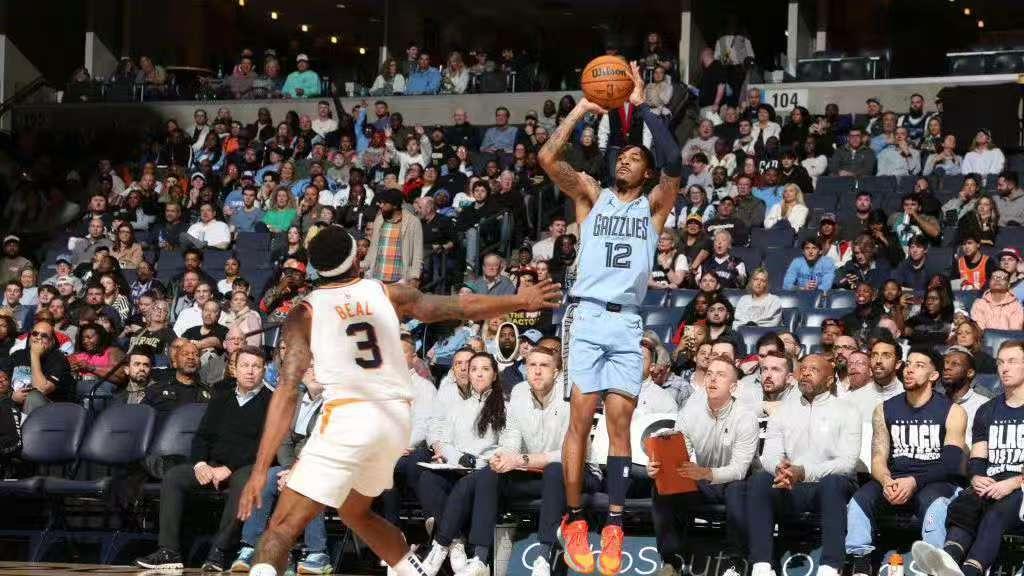 151-148，灰熊掀翻太阳！莫兰特29+8逆天改命，杜兰特沮丧离场