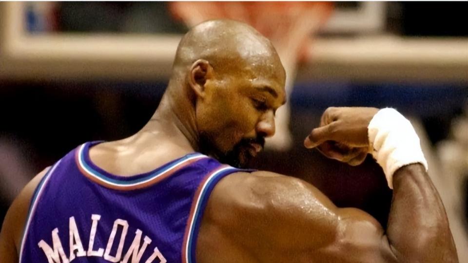 NBA5大肌肉猛男，奥尼尔麒麟臂让人羡慕，詹姆斯简直非人类