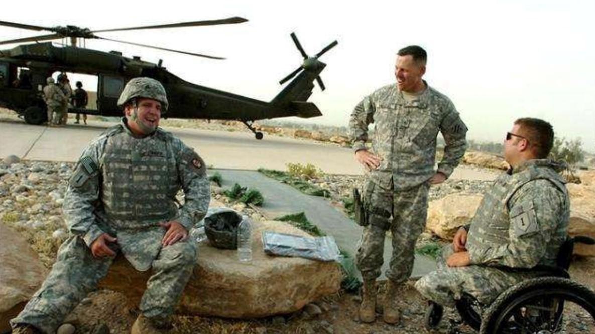 中美对账含金量还在上升！军方花1万买马桶盖，万亿元进私人腰包