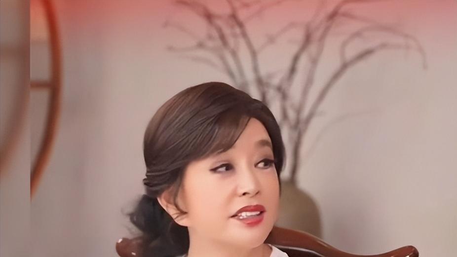 娱乐圈那些事儿：刘晓庆的“体力”回应，到底藏着啥秘密？