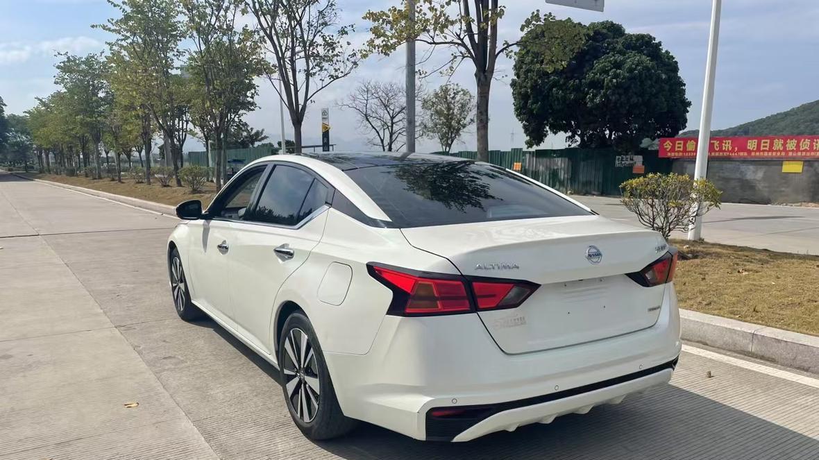 家用舒适之选，日产天籁XL，CVT变速省心省力，十万出头即可拥有