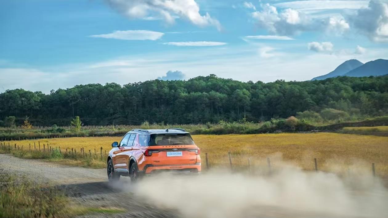 探险者这大床房，一般车真比不了