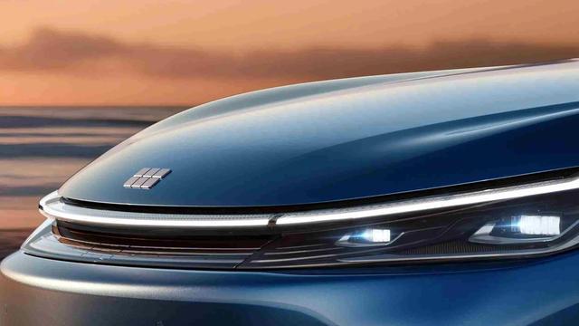 新能源车抢市场，老合资车慌了神，吉利新车能翻盘？