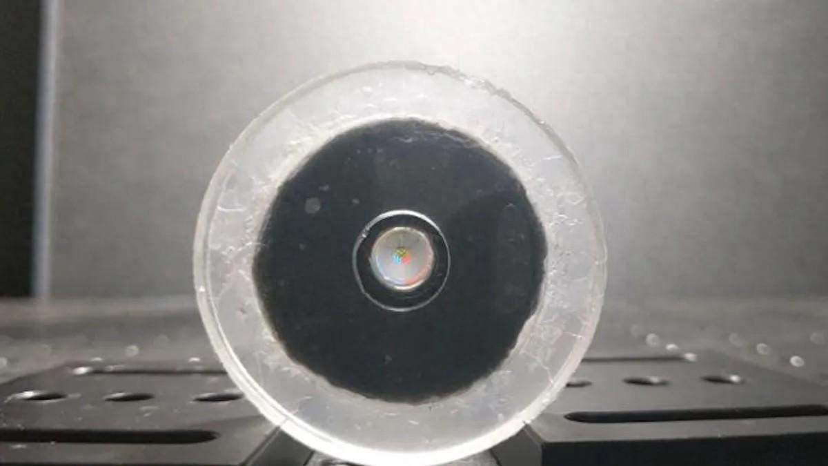 科学家研发出超强功能蠕动机器人"眼睛"，可自动对焦且无需电源