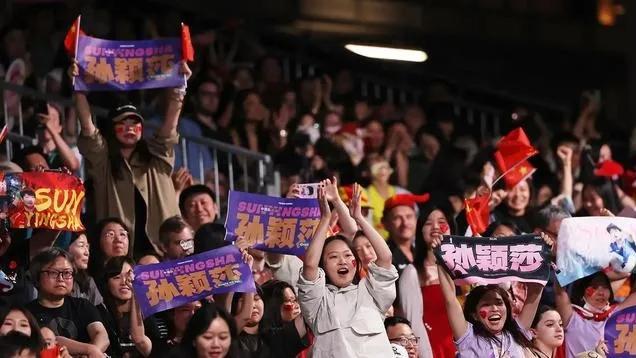 孙颖莎：真牛！被网络大V估值2.7亿，将超越马龙1800万单笔代言费