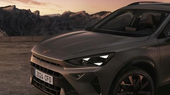 新增1.4T插混动力，标配12.9英寸中控屏，全新Cupra Formentor亮相