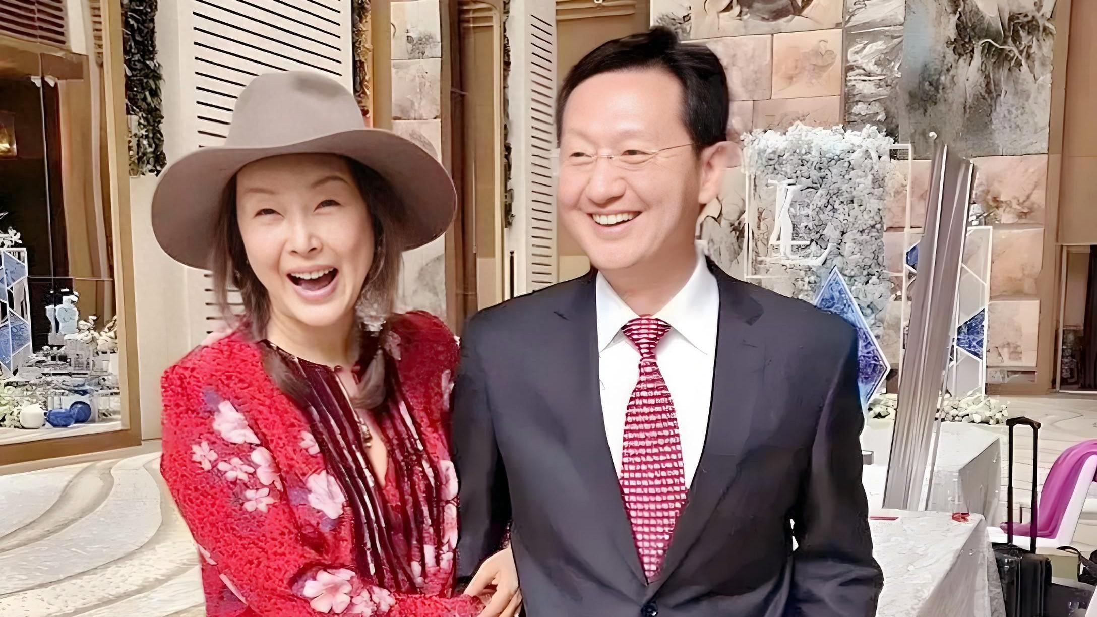 歌手孙悦：34岁嫁离异丈夫，现在我被丈夫和儿子宠成了宝