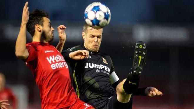 周三 002 荷兰杯焦点！福图纳防线双核心缺阵，阿尔梅勒 40% 反击率能否客场爆冷？