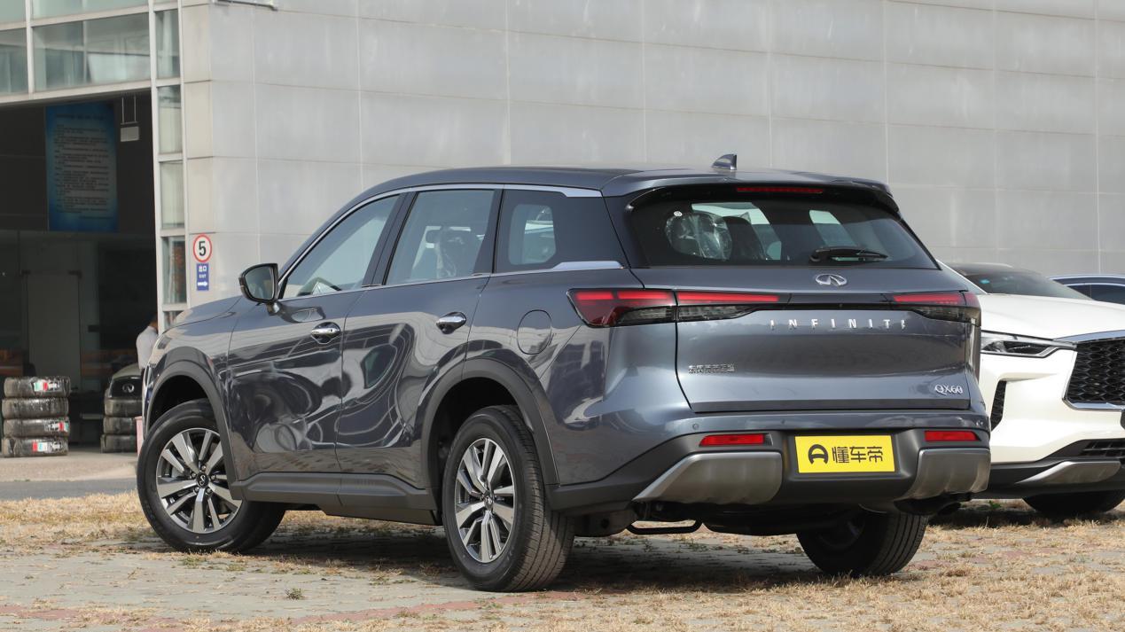 又一豪华SUV“跳水”了！车长超5.1米+2.0T四驱，比宝马X5还香？