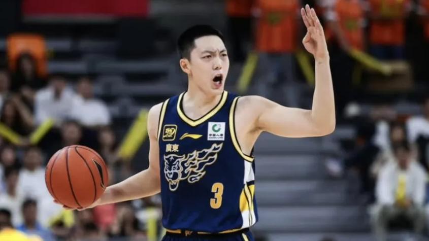 CBA快讯！胡明轩成最大短板，杜锋为丁伟说情，张镇麟霸气回应