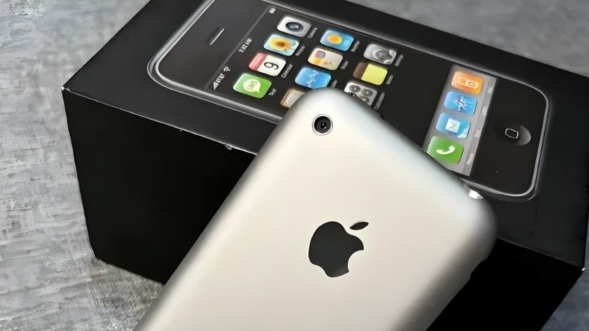 有没有听说苹果的音乐手机故事？那款由乔布斯引领发布的产品！