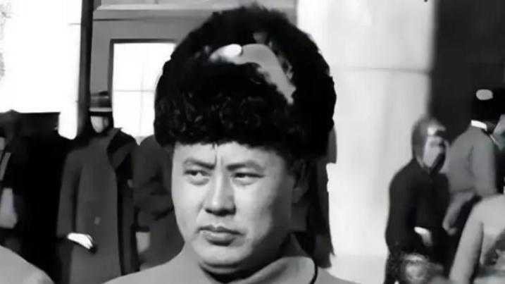 1997年中央老部长看谍战剧后，登报证明：剧中大反派竟是我党特工