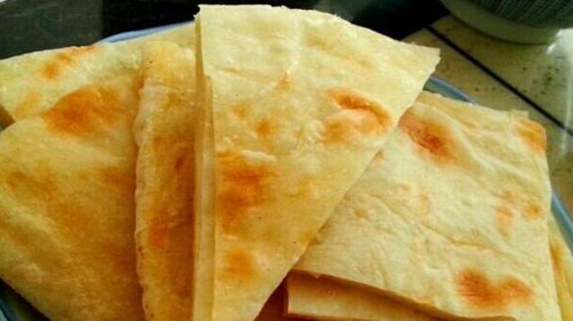 烙饼的面软硬有讲究，你真的会和吗？