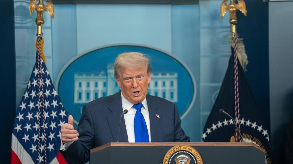 难怪提前离席，曝特朗普与中方“秘密会晤”：盟友面子值几个钱？