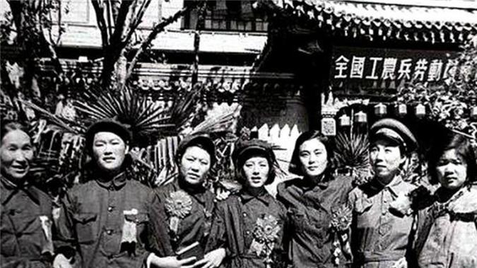 郭俊卿：女扮男装入伍参军，屡立奇功评为模范，去世时只有80元