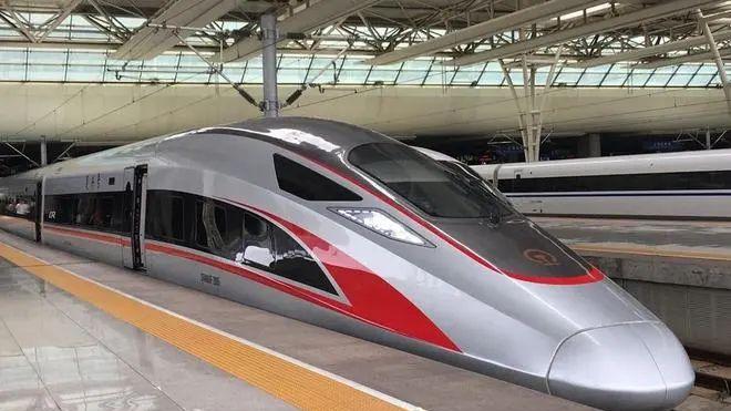 为什么高铁动车车厢，只有8节或者16节车厢