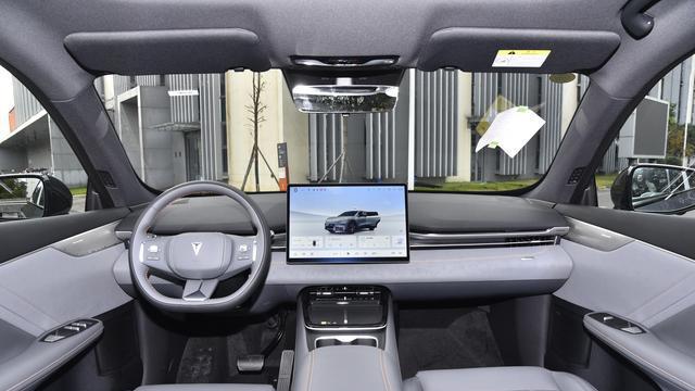 深蓝S05与零跑C10对比：13万级新能源SUV如何选？