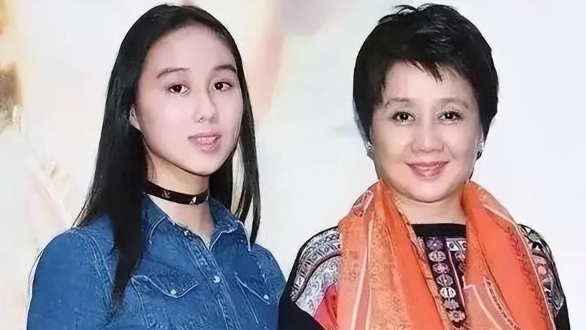 何鸿燊高龄生子的秘诀，四太直言不讳让人思考