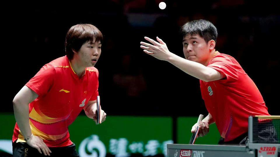 混团世界杯：国乒8-0胜前亚军！王曼昱横扫华裔名将，孙颖莎休战