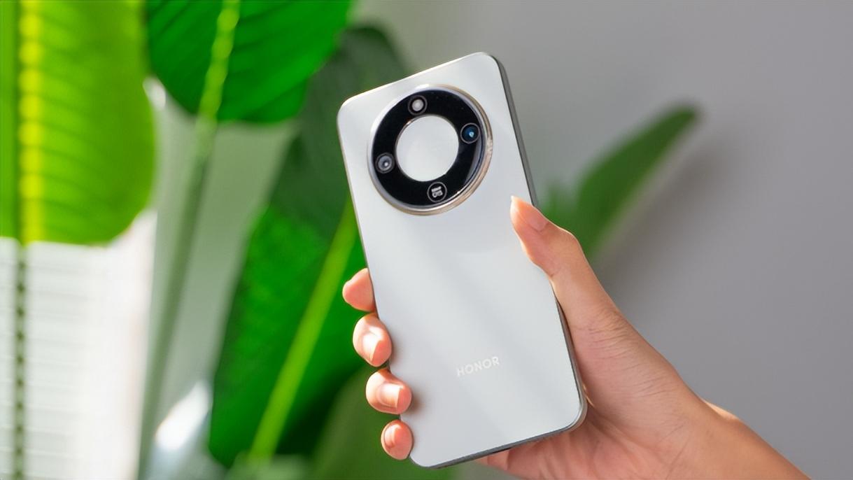 荣耀 X80疑似入网认证！10000mAh 大电池 + 1.5K 直屏