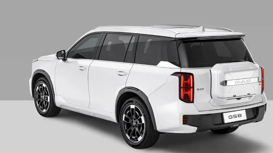 约43万元起，广汽传祺GS8 GX Traveller在俄罗斯发布，2.0T+8AT动力