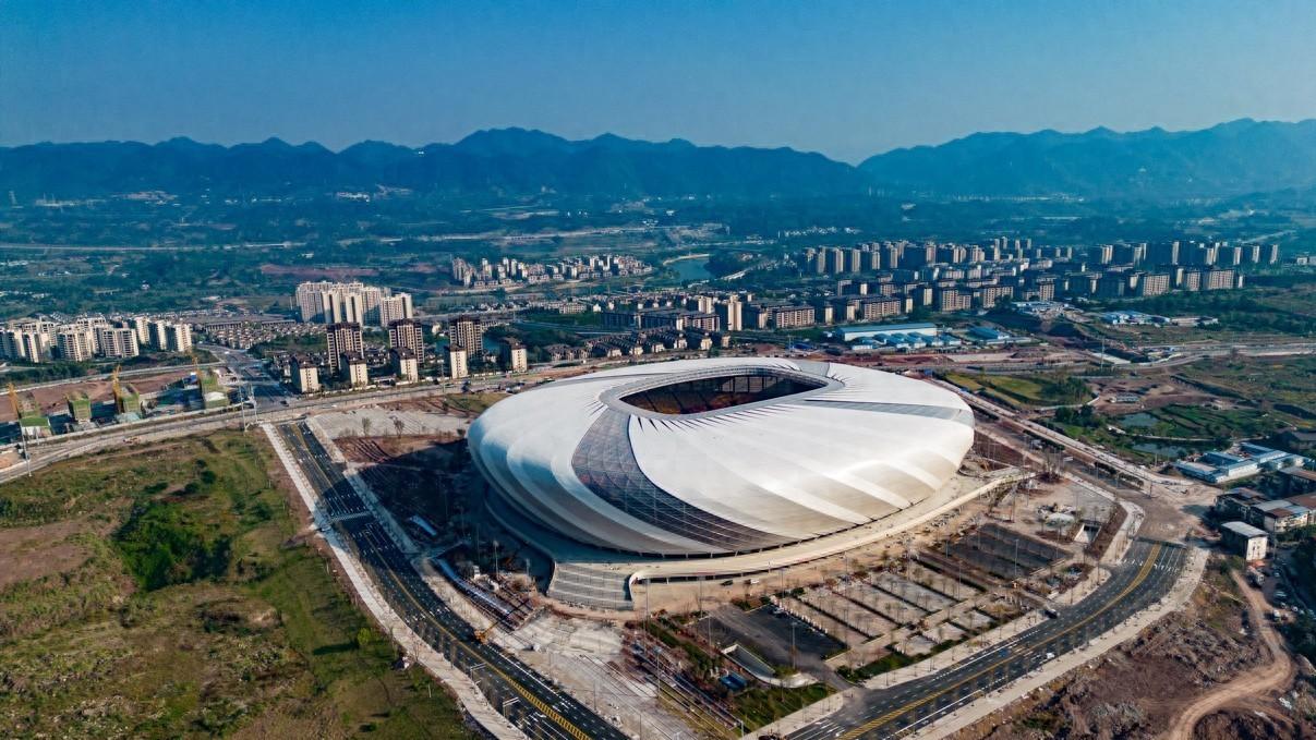北青：国足18强赛收官战很可能落户重庆，龙兴专业足球场承办