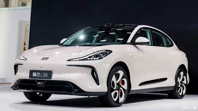 18 万买大五座纯电 SUV，昊铂 HT 670 Pro 太超值