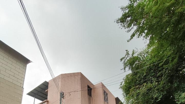 中山市一栋私人自建的独栋别墅拍卖，200万就成交了