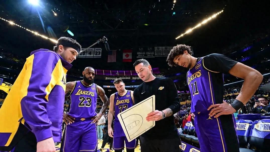 湖人最终15人名单出炉，东契奇被喊话，霍福德放弃联手詹姆斯