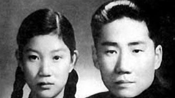 毛主席得知儿子死讯，默默地抽了两根烟，无奈地说出了这样一句话