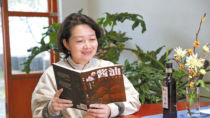 蒲城阿坡村：古法酱香酿出振兴新路