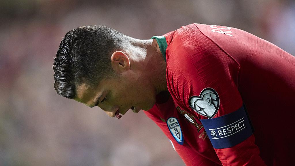 哈兰德狂砸纪录，C罗尴尬沉默，英超新王者诞生