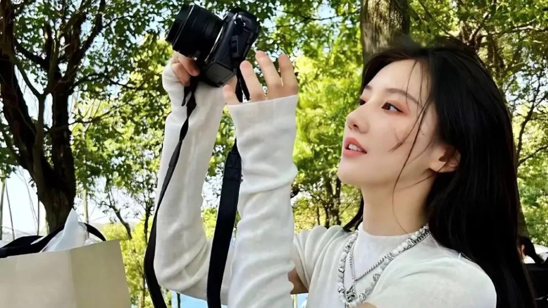 张爱玲做了什么怎么很多人都恨她？