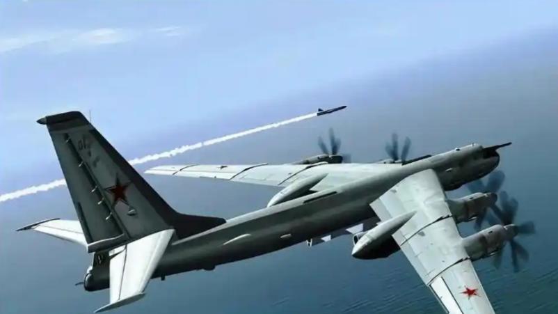起飞意味着开战的轰炸机，不加油能绕地球飞80圈，美国也不敢击落