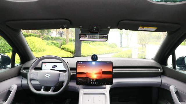 内饰大改，亮点颇多？新款蔚来EC6能给人怎样的体验