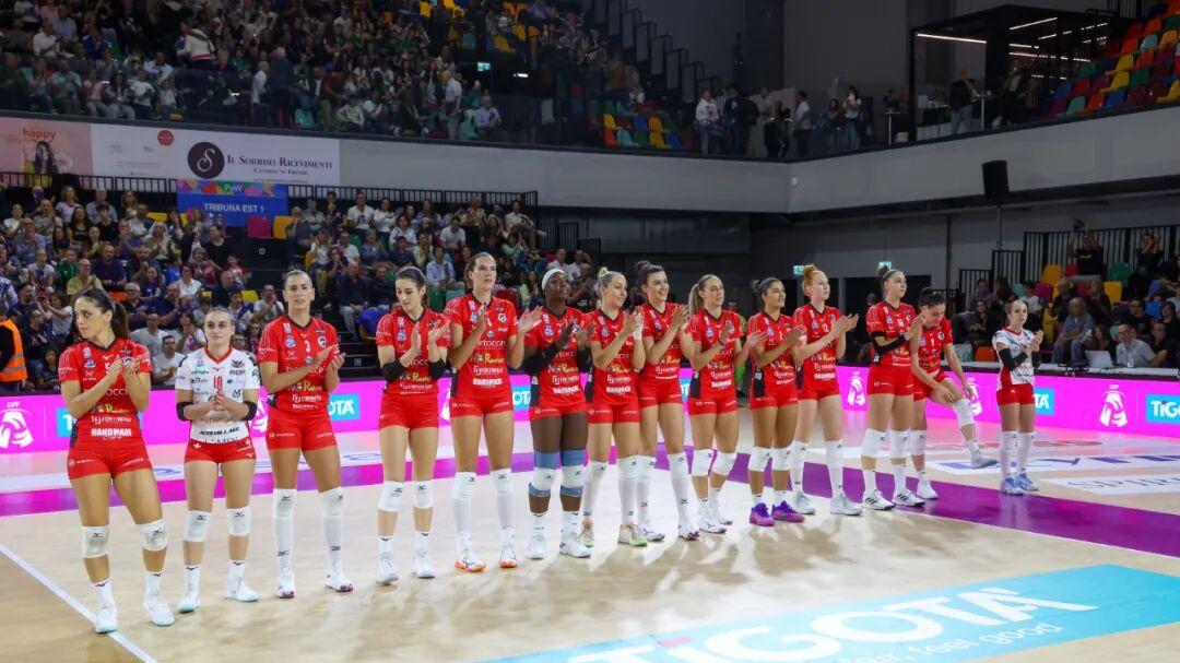 3-1！安娃22分+MVP 赛前再提两项大奖 率队夺意甲女排联赛二连胜